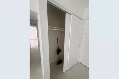 17560 Atlantic Blvd #514, Sunny Isles Beach, FL 33160 - Photo 19