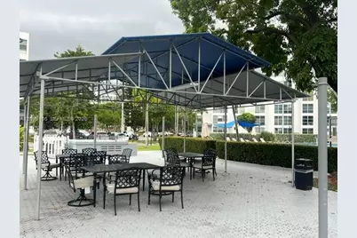 17560 Atlantic Blvd #514, Sunny Isles Beach, FL 33160 - Photo 23