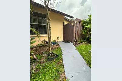 112 Fox Rd #2-50, Hollywood, FL 33024 - Photo 1