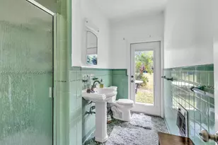 400 NE 2nd St, Pompano Beach, FL 33060 - Photo 5