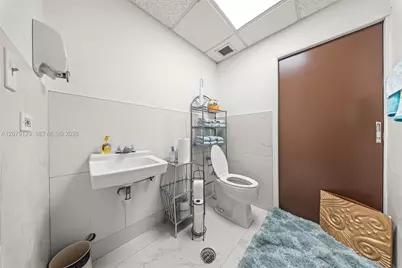 4441 W Sunrise Blvd, Plantation, FL 33313 - Photo 19