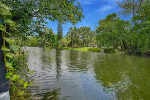 315 NE 122nd St, North Miami, FL 33161 - Photo 5