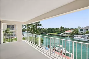 10180 W Bay Harbor Dr, Bay Harbor Islands, FL 33154 - Photo 5