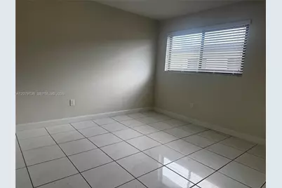 1310 W 29th St #39, Hialeah, FL 33012 - Photo 9