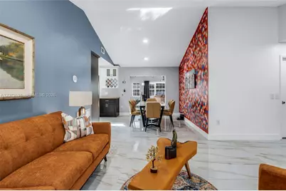 8330 NW 3rd St, Pembroke Pines, FL 33024 - Photo 11