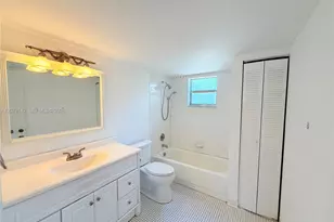 107 Gardens Dr, Pompano Beach, FL 33069 - Photo 17