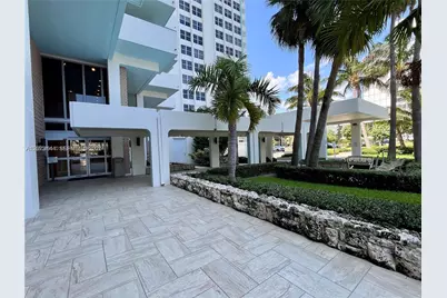 2899 Collins Ave #1714, Miami Beach, FL 33140 - Photo 31