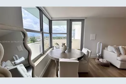 2899 Collins Ave #1714, Miami Beach, FL 33140 - Photo 13