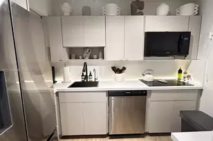 2899 Collins Ave, Miami Beach, FL 33140 - Photo 23