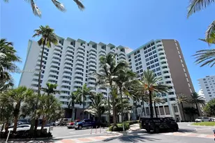 2899 Collins Ave, Miami Beach, FL 33140 - Photo 1