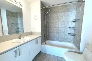 455 NE 25th St, Miami, FL 33137 - Photo 15