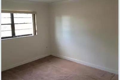 18290 NW Mediterranean Blvd #7-5, Hialeah, FL 33015 - Photo 15