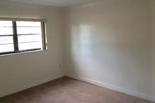 18290 NW Mediterranean Blvd, Hialeah, FL 33015 - Photo 15