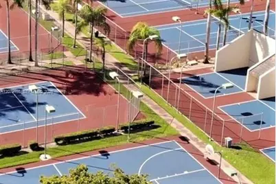 18290 NW Mediterranean Blvd #7-5, Hialeah, FL 33015 - Photo 21