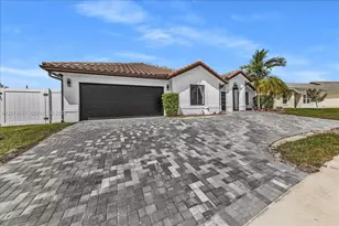 15056 SW 10th St, Sunrise, FL 33326 - Photo 5