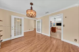 15056 SW 10th St, Sunrise, FL 33326 - Photo 13