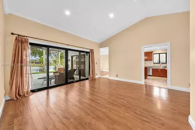 15056 SW 10th St, Sunrise, FL 33326 - Photo 9