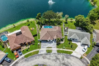 15056 SW 10th St, Sunrise, FL 33326 - Photo 1