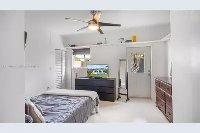 380 SE 1st Ter, Pompano Beach, FL 33060 - Photo 23