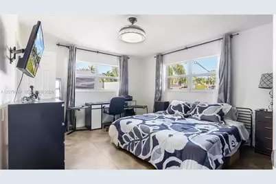 380 SE 1st Ter, Pompano Beach, FL 33060 - Photo 25