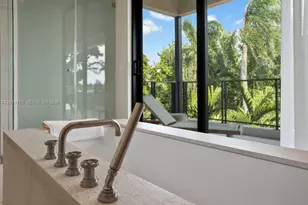 5831 Alton Rd, Miami Beach, FL 33140 - Photo 23