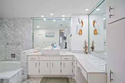 1905 N Ocean Blvd #8E, Fort Lauderdale, FL 33305 - Photo 17