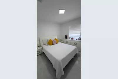 841 S 24th Ave, Hollywood, FL 33020 - Photo 17