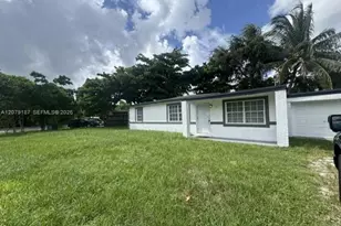 43 Newton Rd, West Park, FL 33023 - Photo 3