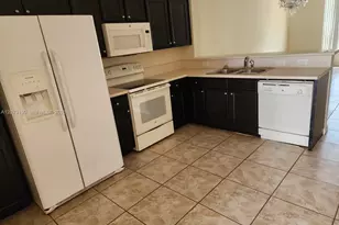 9224 SW 170th Pl, Miami, FL 33196 - Photo 3