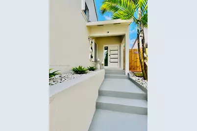 21780 SW 99th Pl, Cutler Bay, FL 33190 - Photo 1
