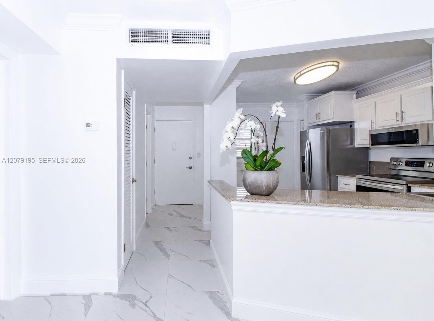 1680 NE 191st St #305-2 - 1680 NE 191st St #305-2, Miami, FL 33179 Luxury Property | Jose Angel Pina