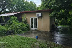 759 S Biscayne River Dr, Miami, FL 33169 - Photo 3