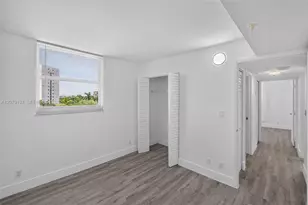 501 SW 1st St, Miami, FL 33130 - Photo 9