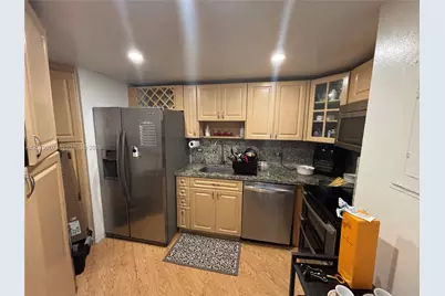 999 Brickell Bay Dr #1105, Miami, FL 33131 - Photo 13