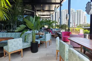 999 Brickell Bay Dr, Miami, FL 33131 - Photo 37