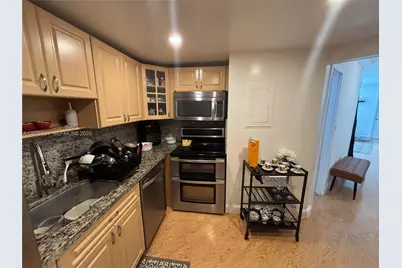999 Brickell Bay Dr #1105, Miami, FL 33131 - Photo 15