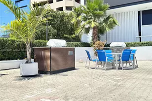 999 Brickell Bay Dr, Miami, FL 33131 - Photo 43