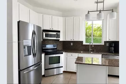 11520 NW 79th Ln, Doral, FL 33178 - Photo 5