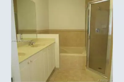 11520 NW 79th Ln, Doral, FL 33178 - Photo 9