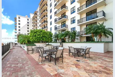 888 S Douglas Rd #1512, Coral Gables, FL 33134 - Photo 7