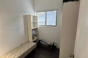 10841 NE 2nd Pl, Miami, FL 33161 - Photo 13