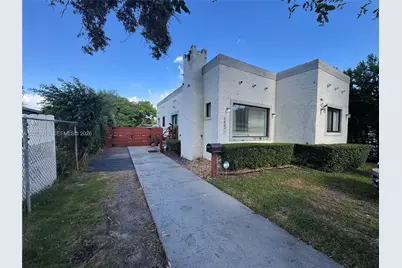 10841 NE 2nd Pl, Miami, FL 33161 - Photo 1