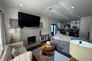 10841 NE 2nd Pl, Miami, FL 33161 - Photo 5