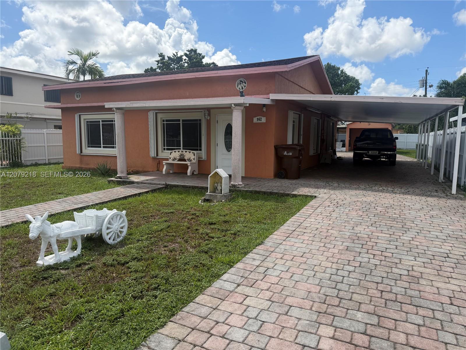 962 E 19th St - 962 E 19th St, Hialeah, FL 33013 Luxury Property | Jose Angel Pina