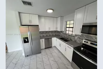 4421 NW 33rd St, Lauderdale Lakes, FL 33319 - Photo 9