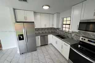 4421 NW 33rd St, Lauderdale Lakes, FL 33319 - Photo 9