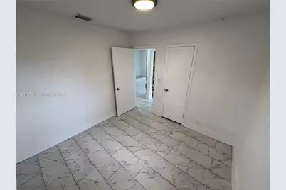 4421 NW 33rd St, Lauderdale Lakes, FL 33319 - Photo 21