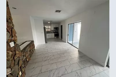 4421 NW 33rd St, Lauderdale Lakes, FL 33319 - Photo 13