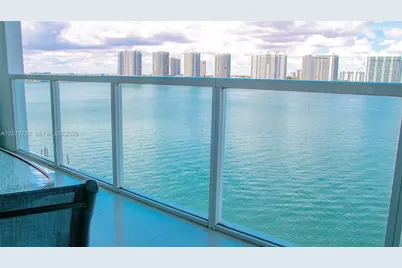 18100 N Bay Rd #809, Sunny Isles Beach, FL 33160 - Photo 3