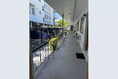 8017 Byron Ave #6, Miami Beach, FL 33141 - Photo 11